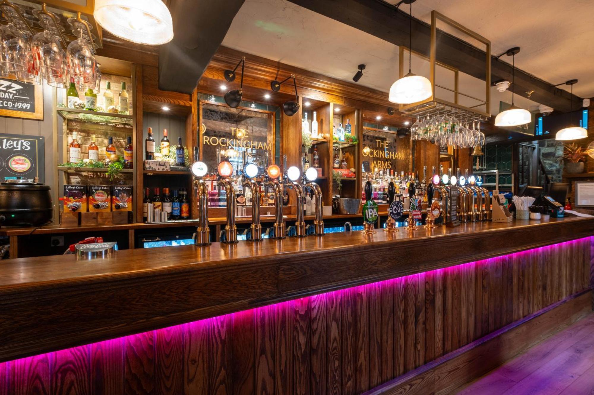 Rockingham Arms By Greene King Inns Wentworth  Ngoại thất bức ảnh